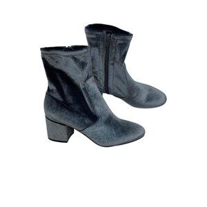 Ivanka Trump Velvet Ankle Boots Grey 8.5 2.5” Chunky Heel Side Zip Soft Elegant